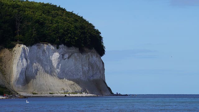 white-cliffs-g02cf930d3_640.jpg white-cliffs-g02cf930d3_640.jpg