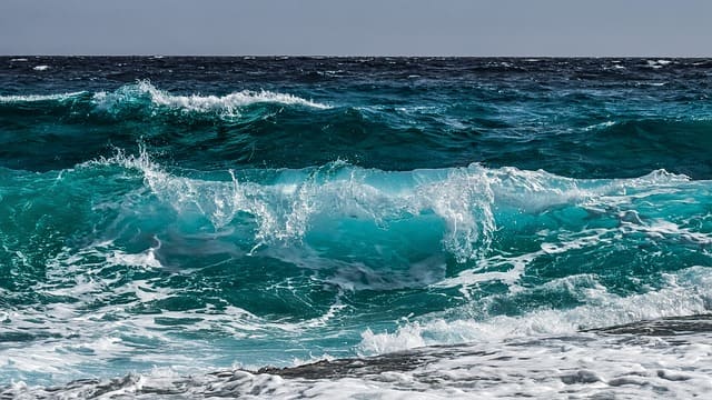 waves-gb48397a05_640.jpg waves-gb48397a05_640.jpg